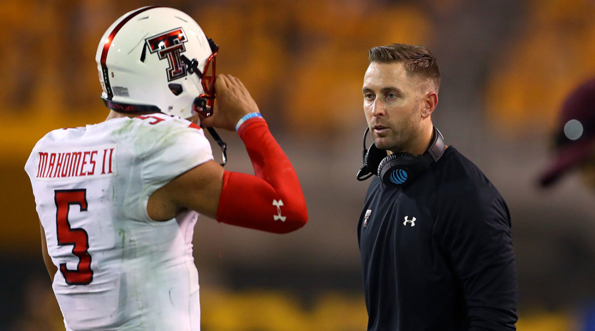 kliff-kingsbury-patrick-mahomes-texas-tech